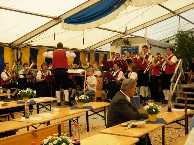 Besuch des Musikfestes 40 Jahre Edelbacher Musikanten