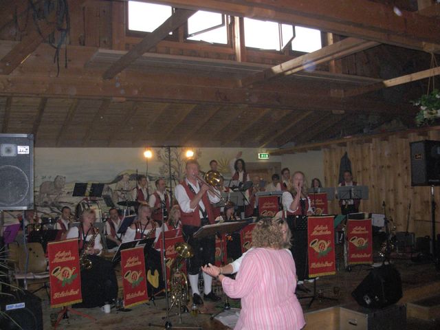 Besuch des Musikfestes 40 Jahre Edelbacher Musikanten
